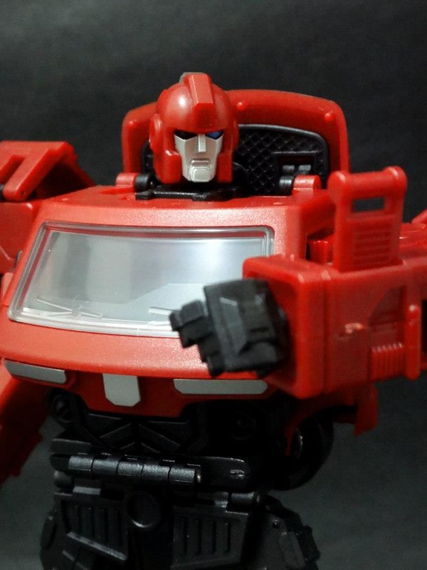 In Hand Images IGear Toys  PP05W Weapon Specialist   Ultimate NOT Ironhide Figure Arrives  (6 of 17)